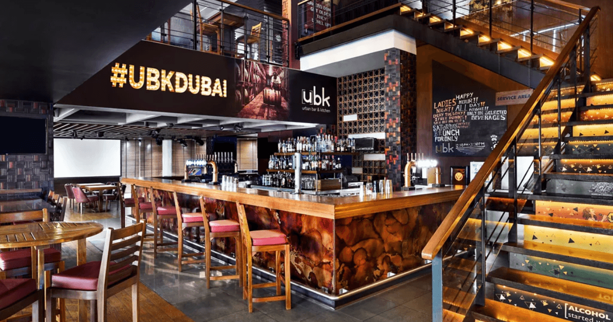 urban bar & kitchen interior