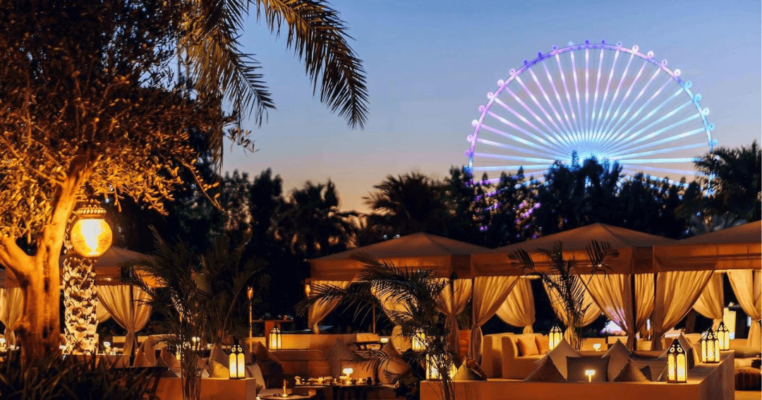 restaurant at night in dubai