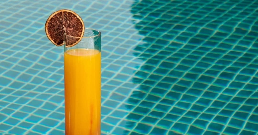 Cocktail by the pool